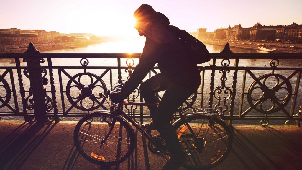 <h1>Cycling to Work: 5 reasons you should be doing it</h1>